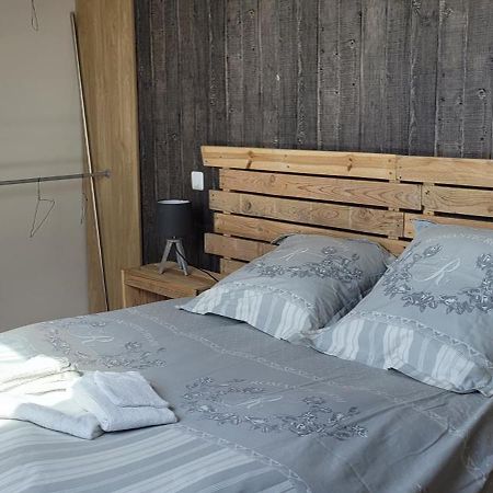 Chambre Proche Circuit Du Mans 500 M Du Virage De Mulsanne מראה חיצוני תמונה